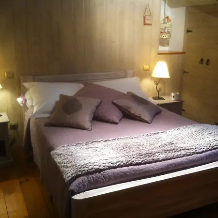 Les Charmettes بيت ضيافة 3*